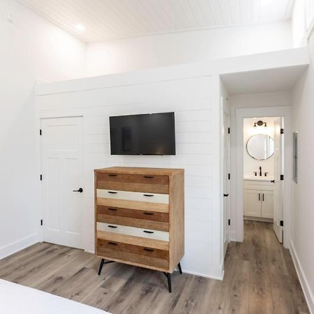 וירג'יניה ביץ' Ocean Lofts In The Vibe #3 - 5 Min Walk To Beach מראה חיצוני תמונה