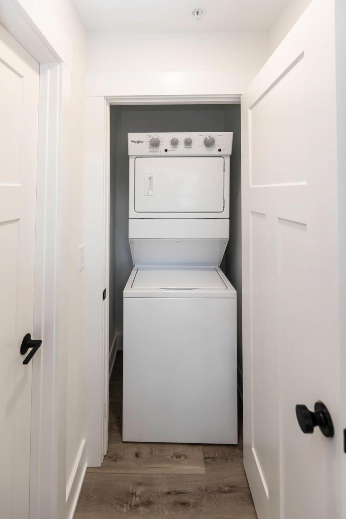 וירג'יניה ביץ' Ocean Lofts In The Vibe #3 - 5 Min Walk To Beach מראה חיצוני תמונה