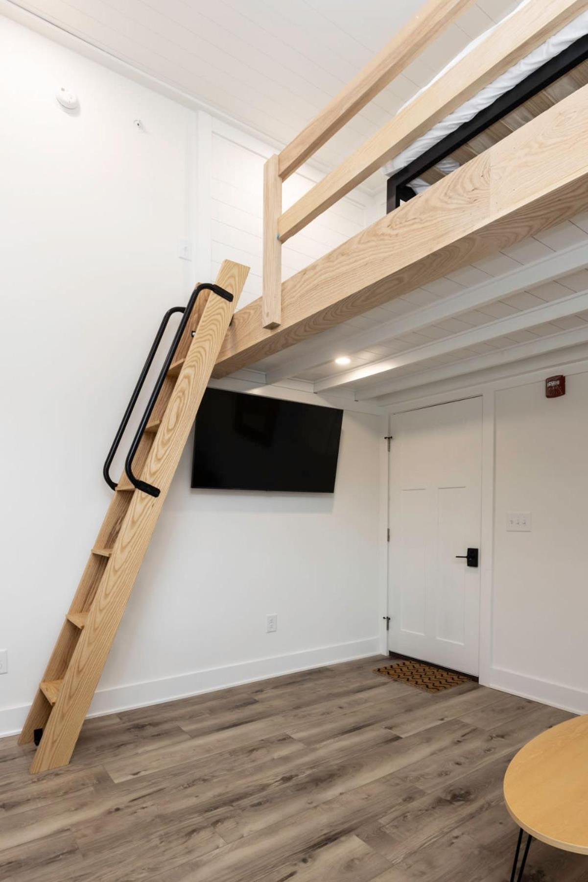 וירג'יניה ביץ' Ocean Lofts In The Vibe #3 - 5 Min Walk To Beach מראה חיצוני תמונה